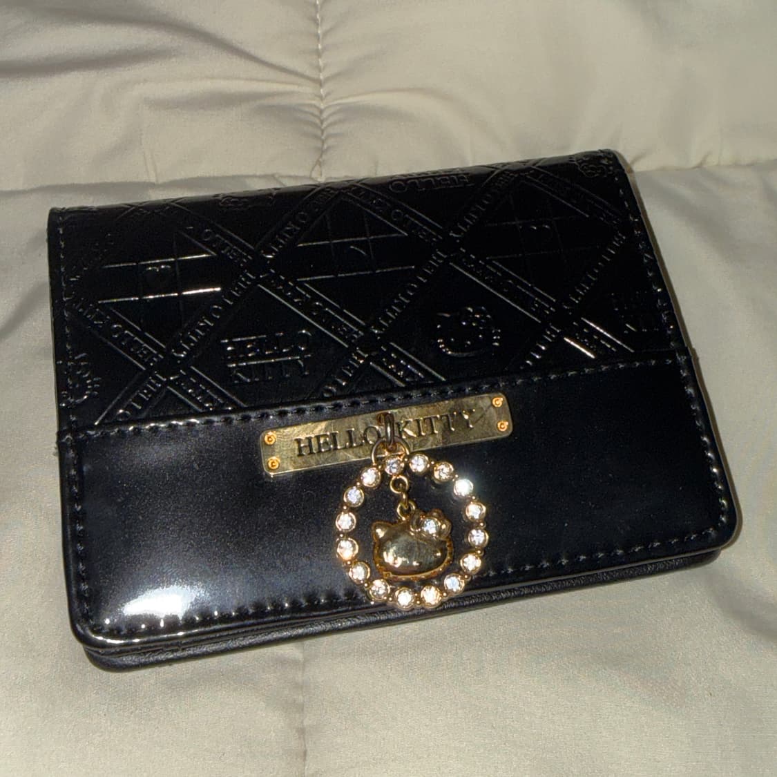 헬로키티 블랙 골드참 카드지갑 상품이미지2