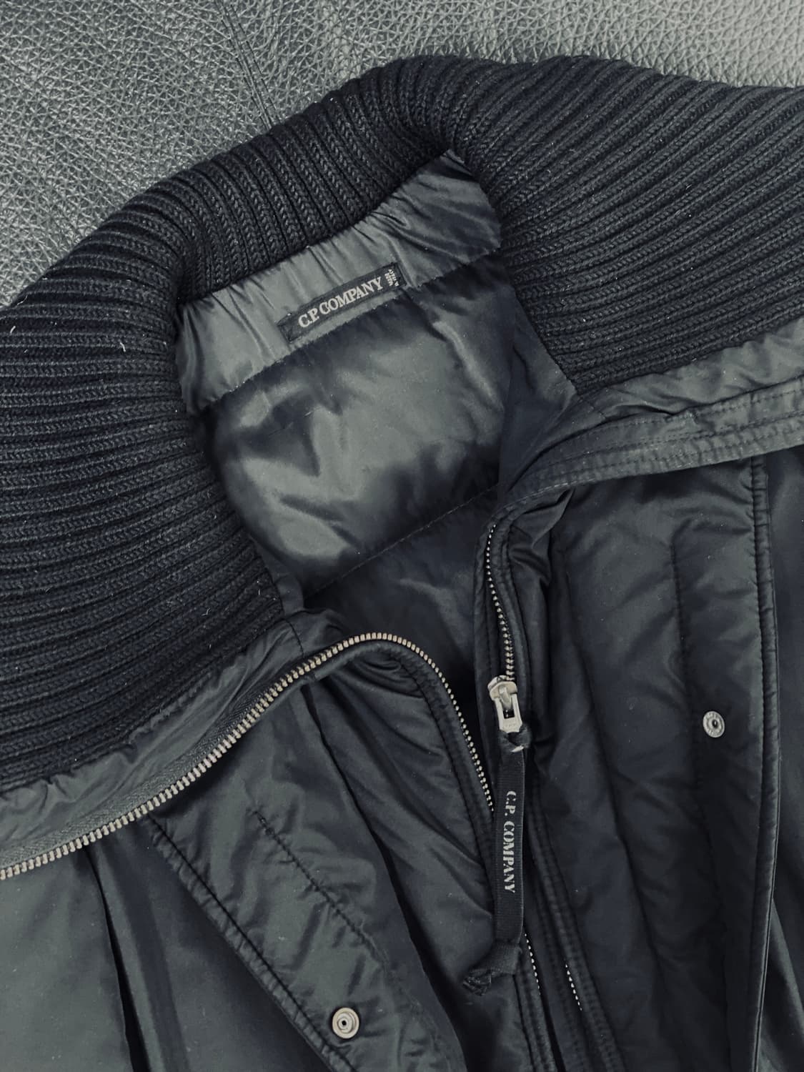  C.P. Company DONNA 여성용 거위털 블랙 패딩 55 상품이미지5