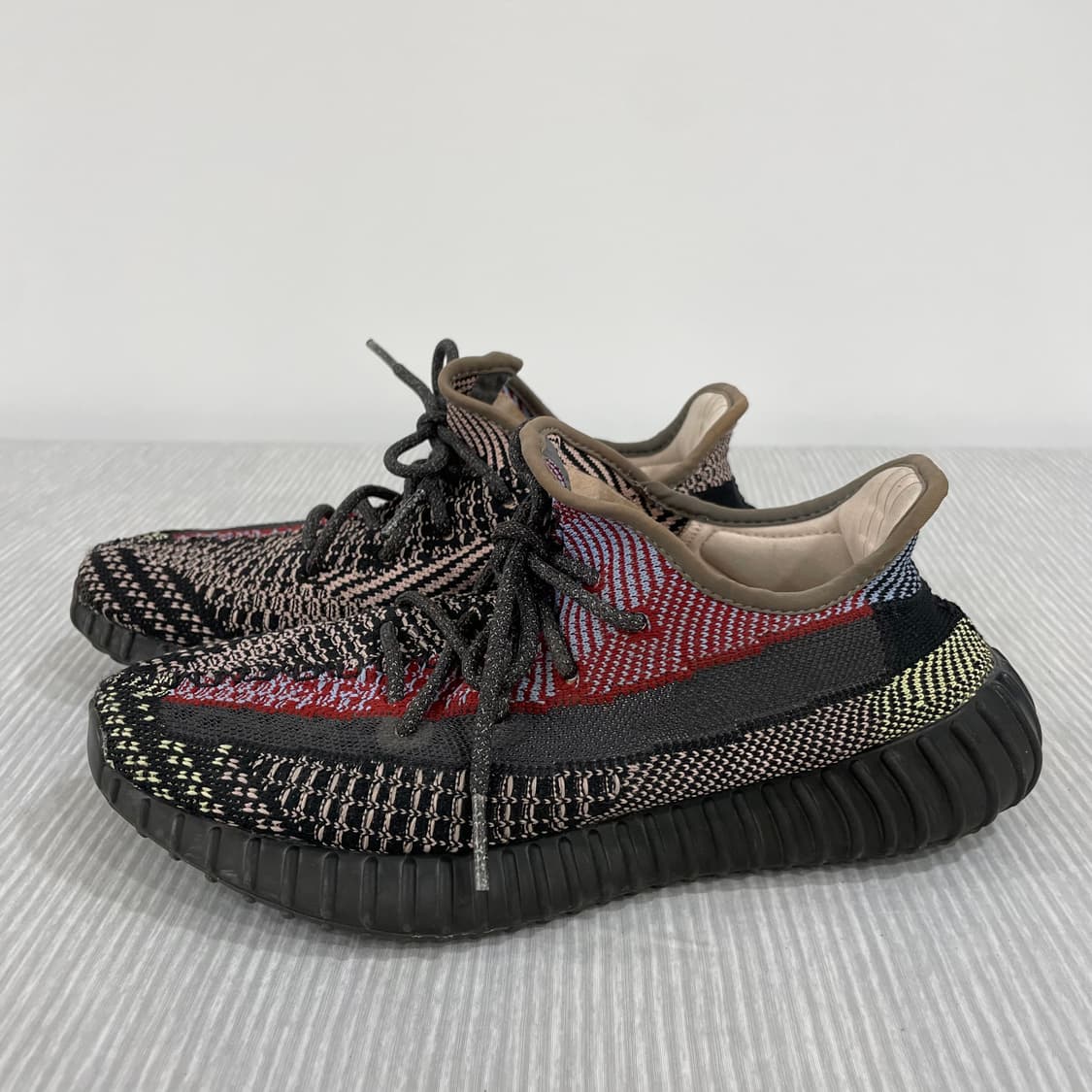 589) 아디다스 이지부스트350 V2 예힐 270mm 상품이미지4
