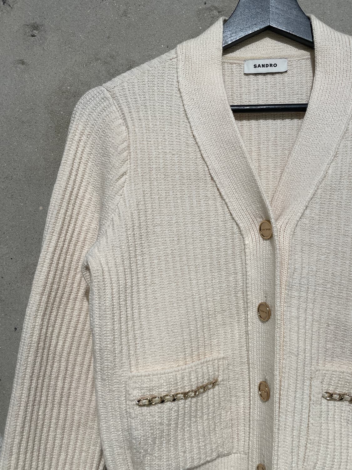 산드로 아이보리 체인 트리밍 버튼 가디건 상품이미지2