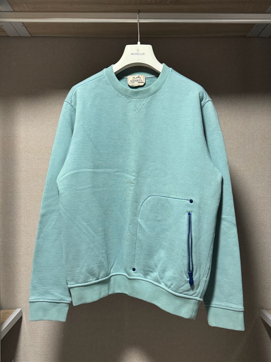 에르메스 지퍼 포켓 맨투맨 블루 M  상품이미지1