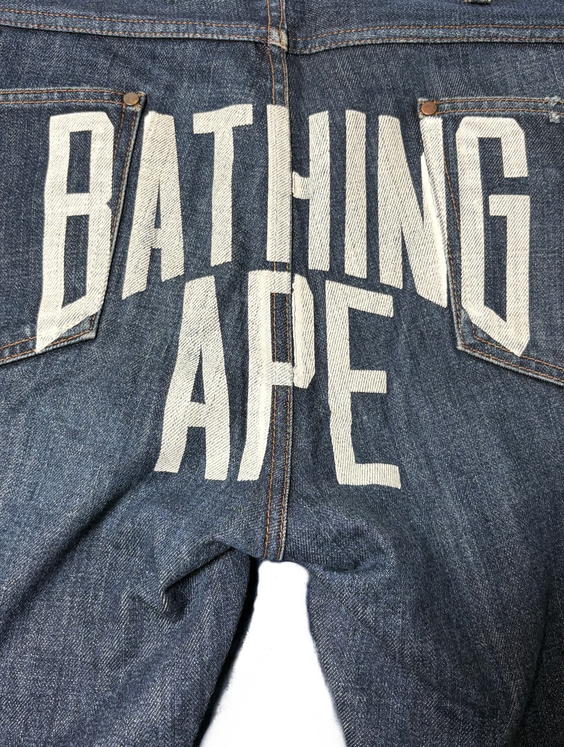 Bape ‘BATHING APE’ Logo Denim Pants 상품이미지1