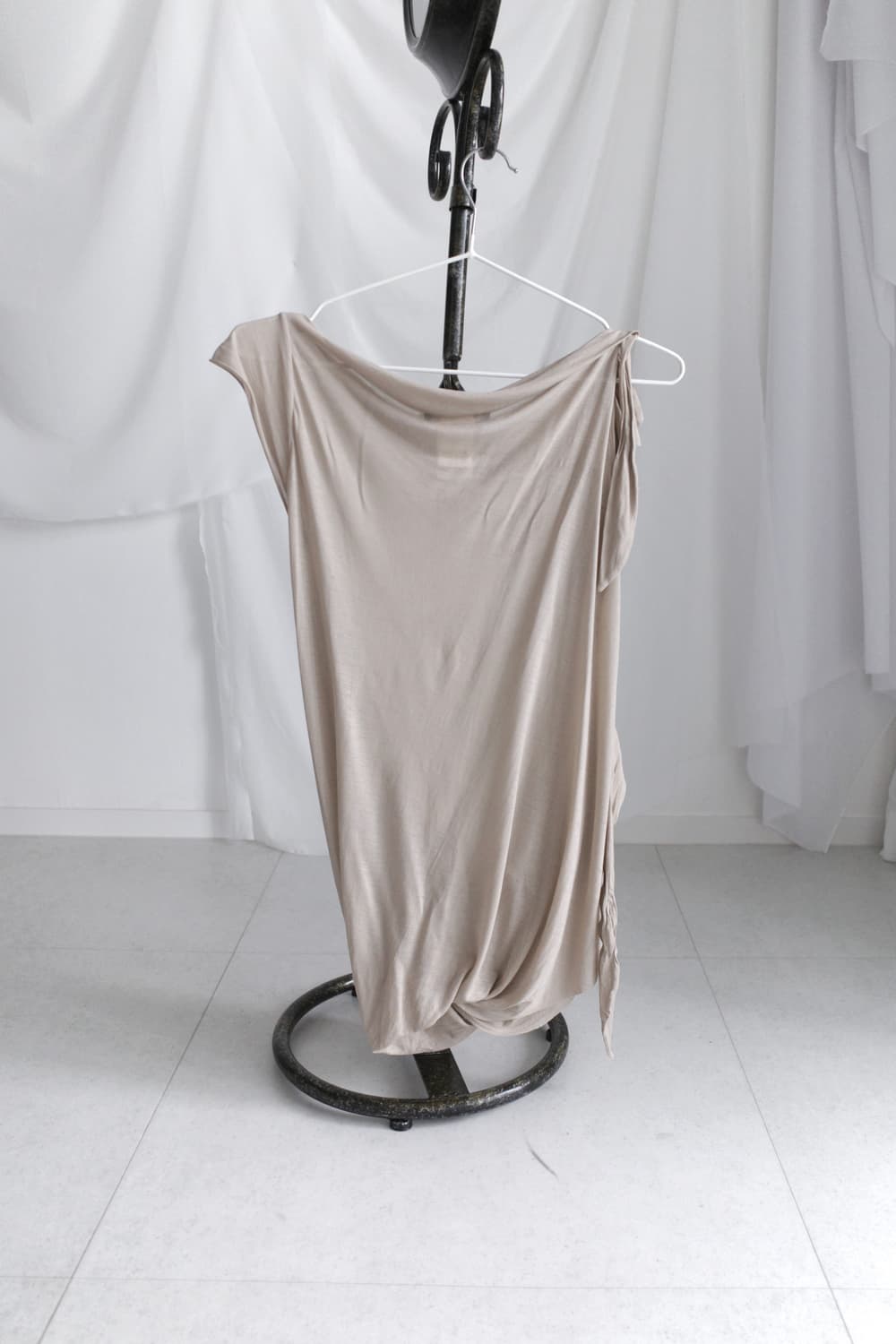 draping unbalanced sleeveless 상품이미지2