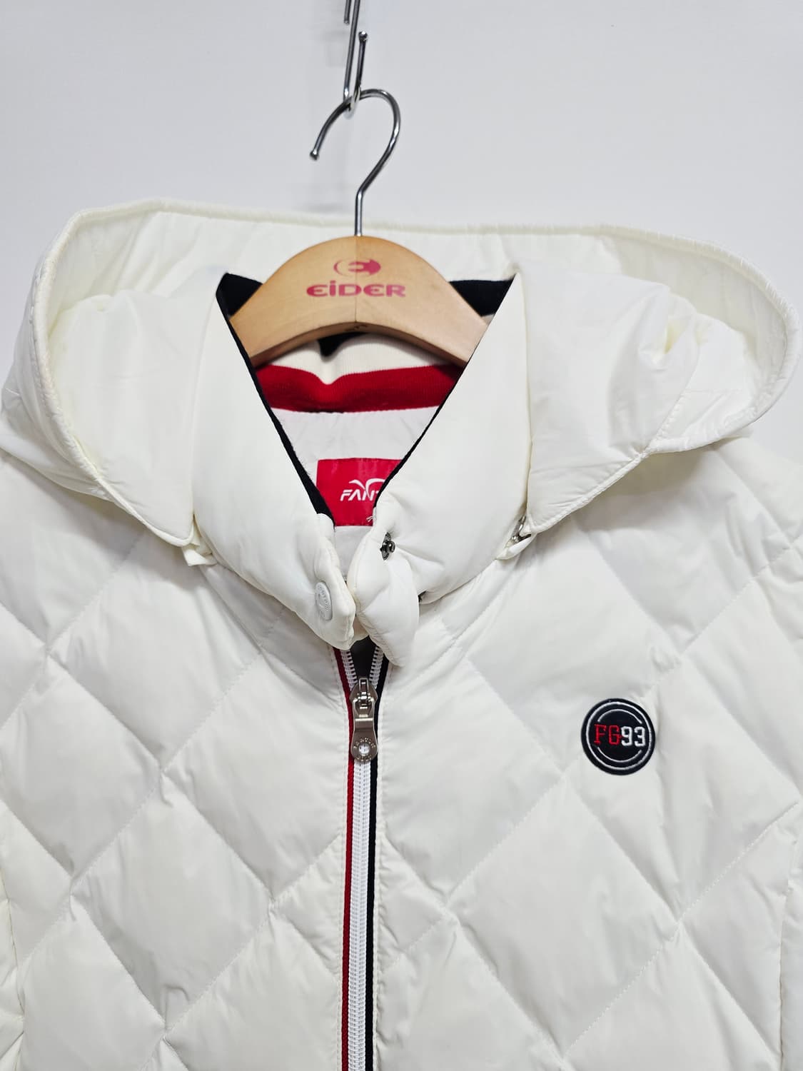 팬텀 여성 퀼팅 다운패딩 화이트 캐시미어 상품이미지2