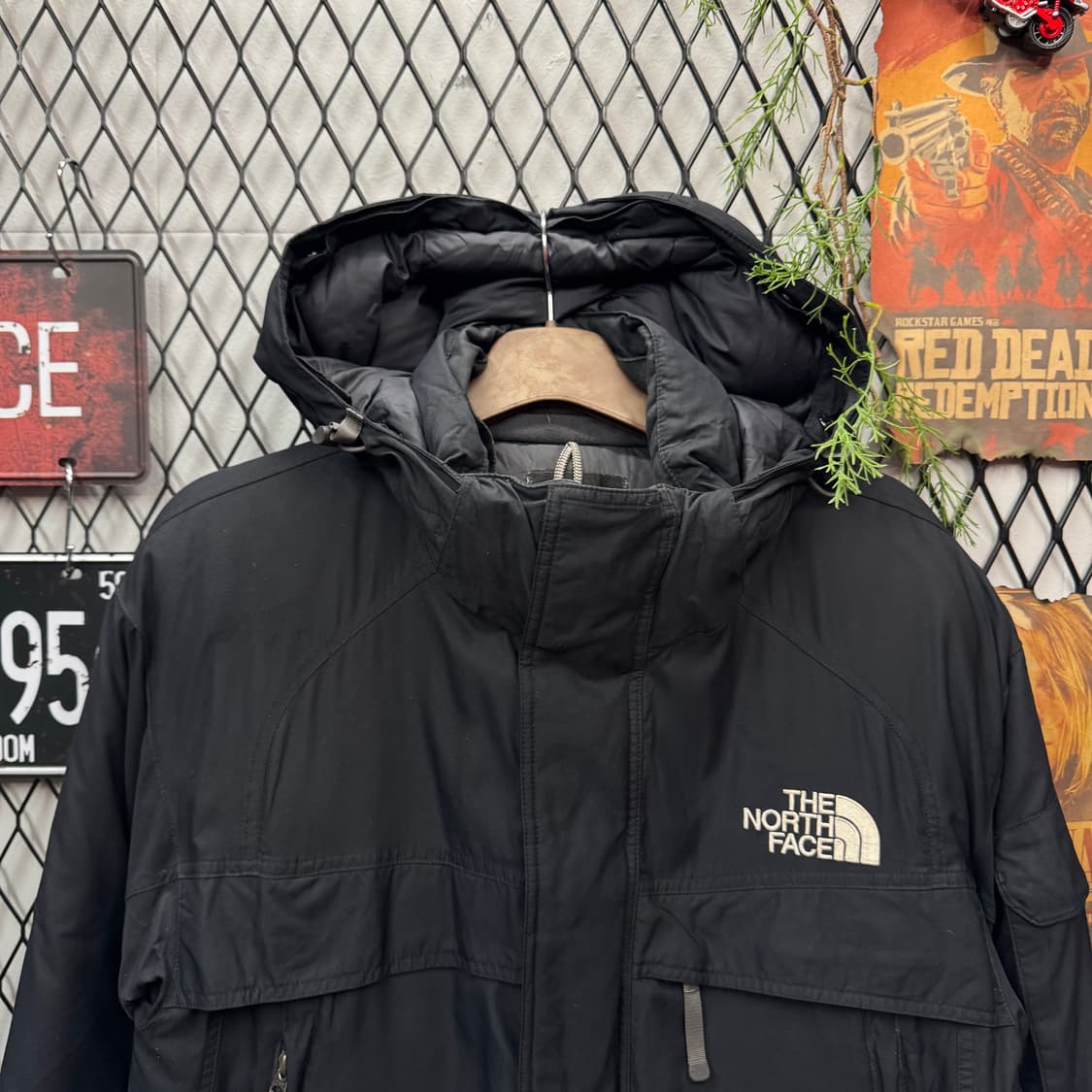 00s 노스페이스 다운 패딩 후드 점퍼 전면 포켓 포인트 블랙 상품이미지3
