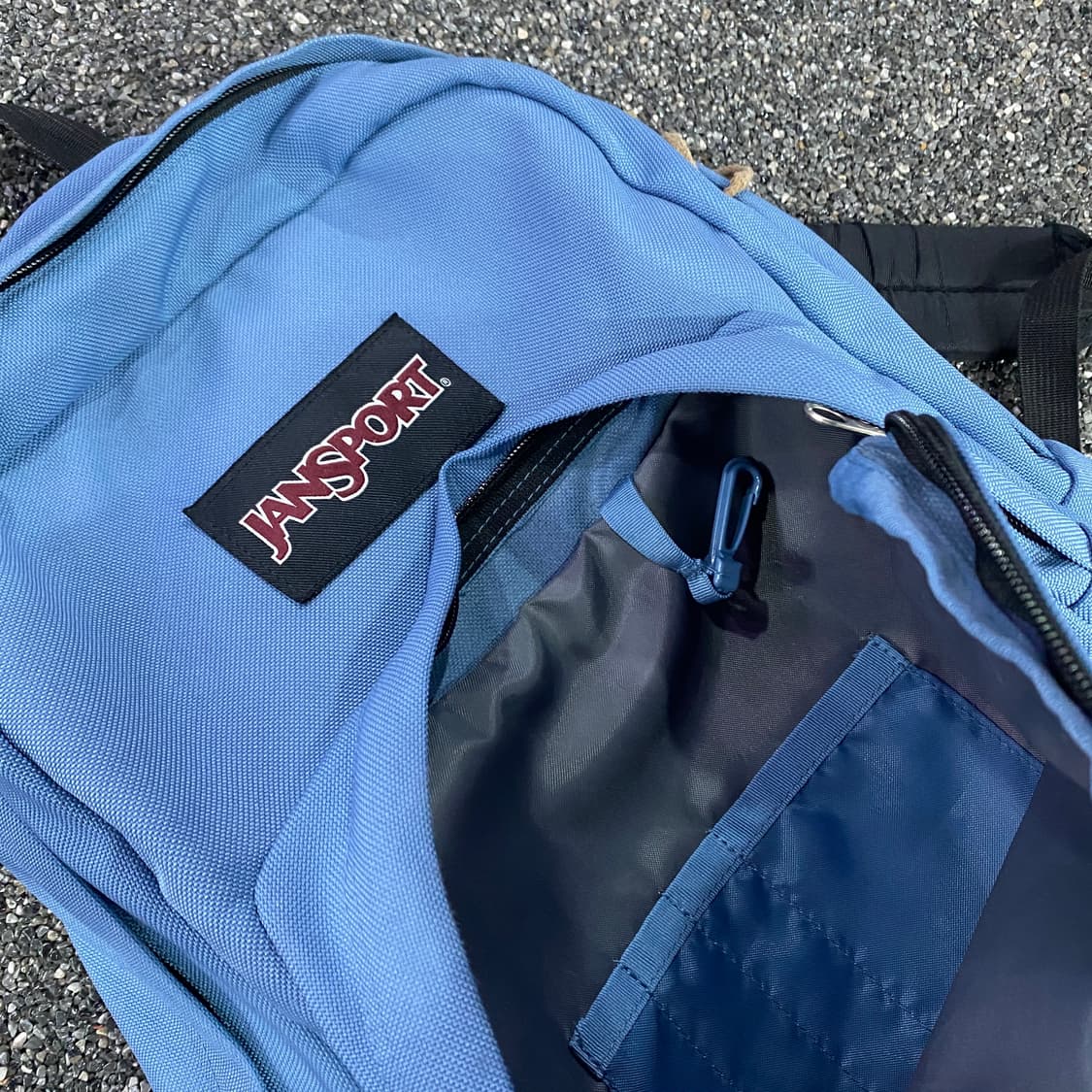 잔스포츠 미들로고 블루 백팩 B4639  상품이미지3