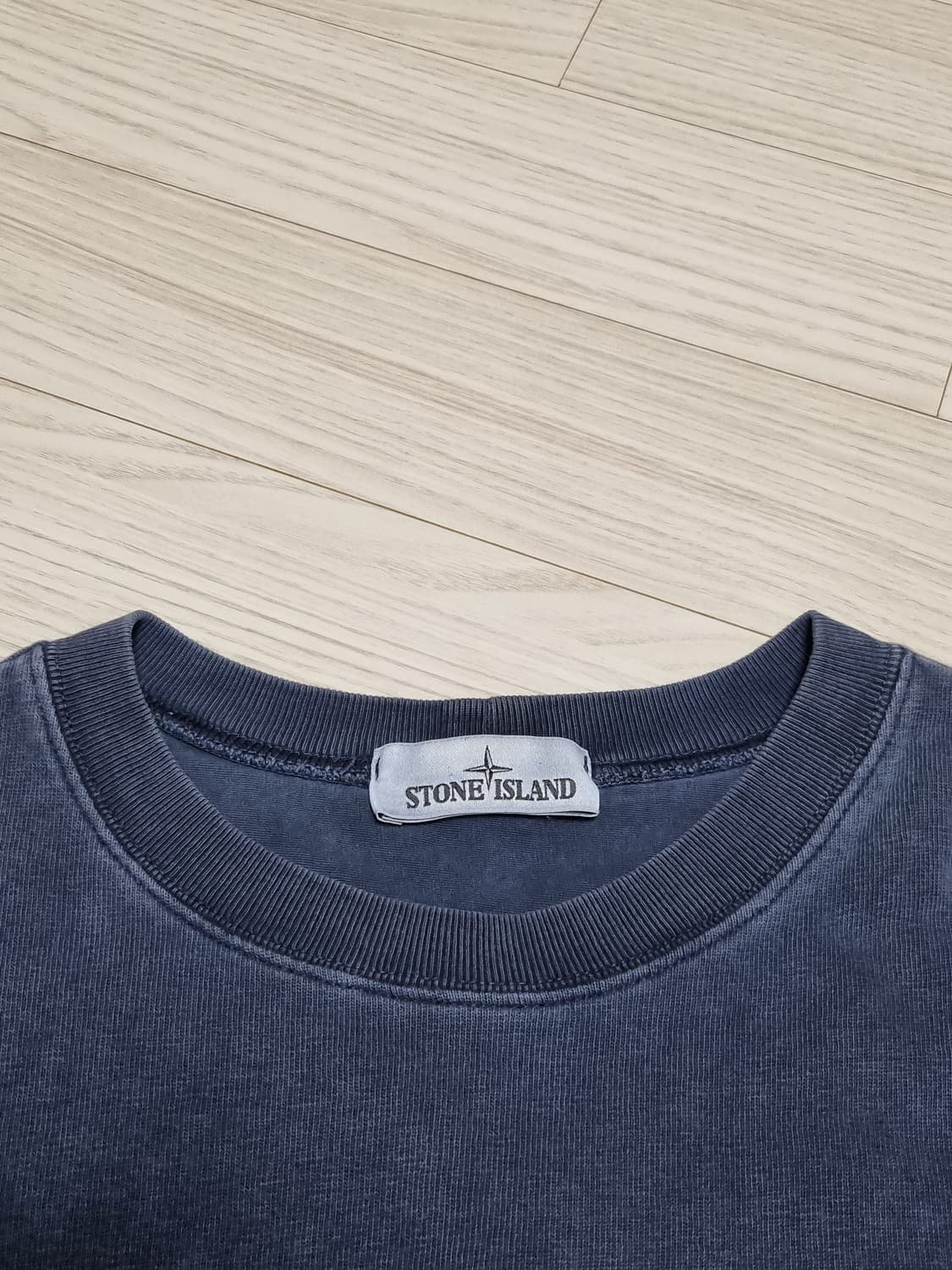 스톤아일랜드 와펜 맨투맨 상품이미지3