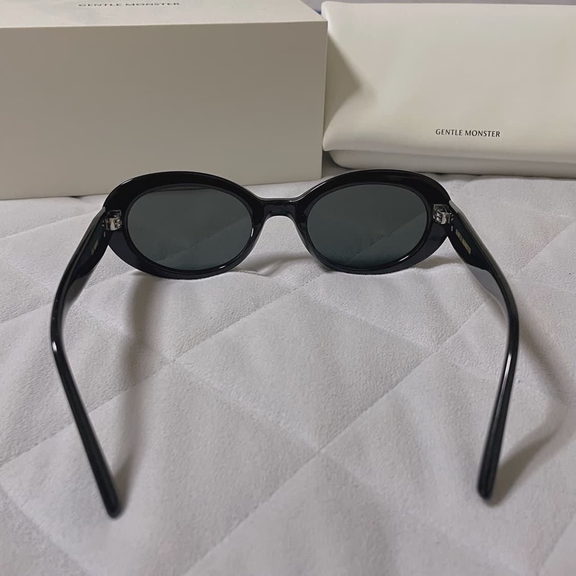 젠틀몬스터 선글라스 라모드 01 블랙 상품이미지3