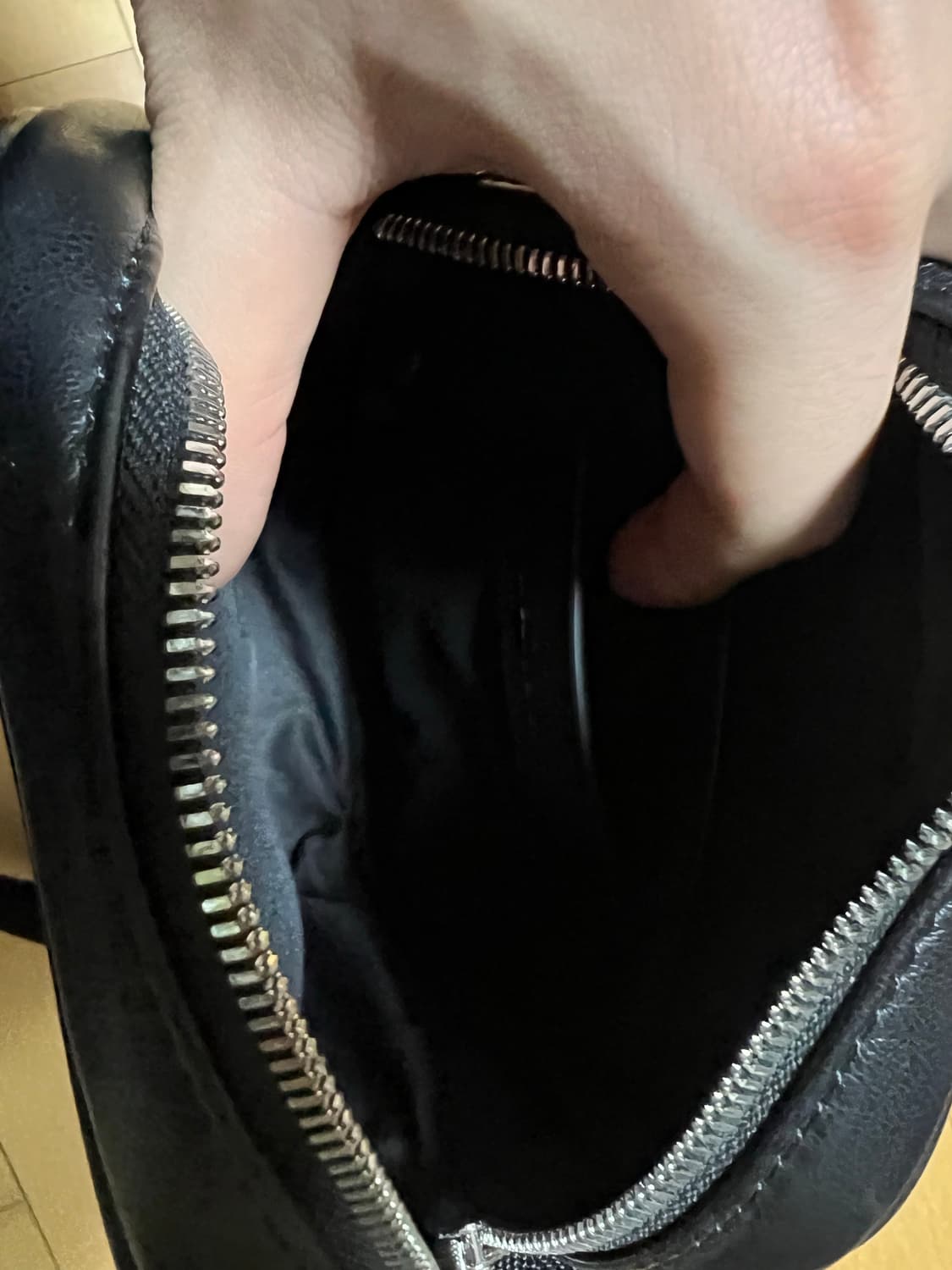 디젤 크로스백 상품이미지5