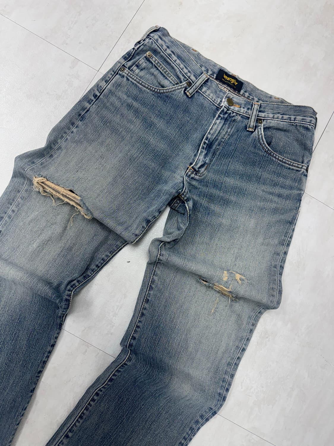 •랭글러(Wrangler) 워싱 데미지 데님 팬츠 상품이미지2