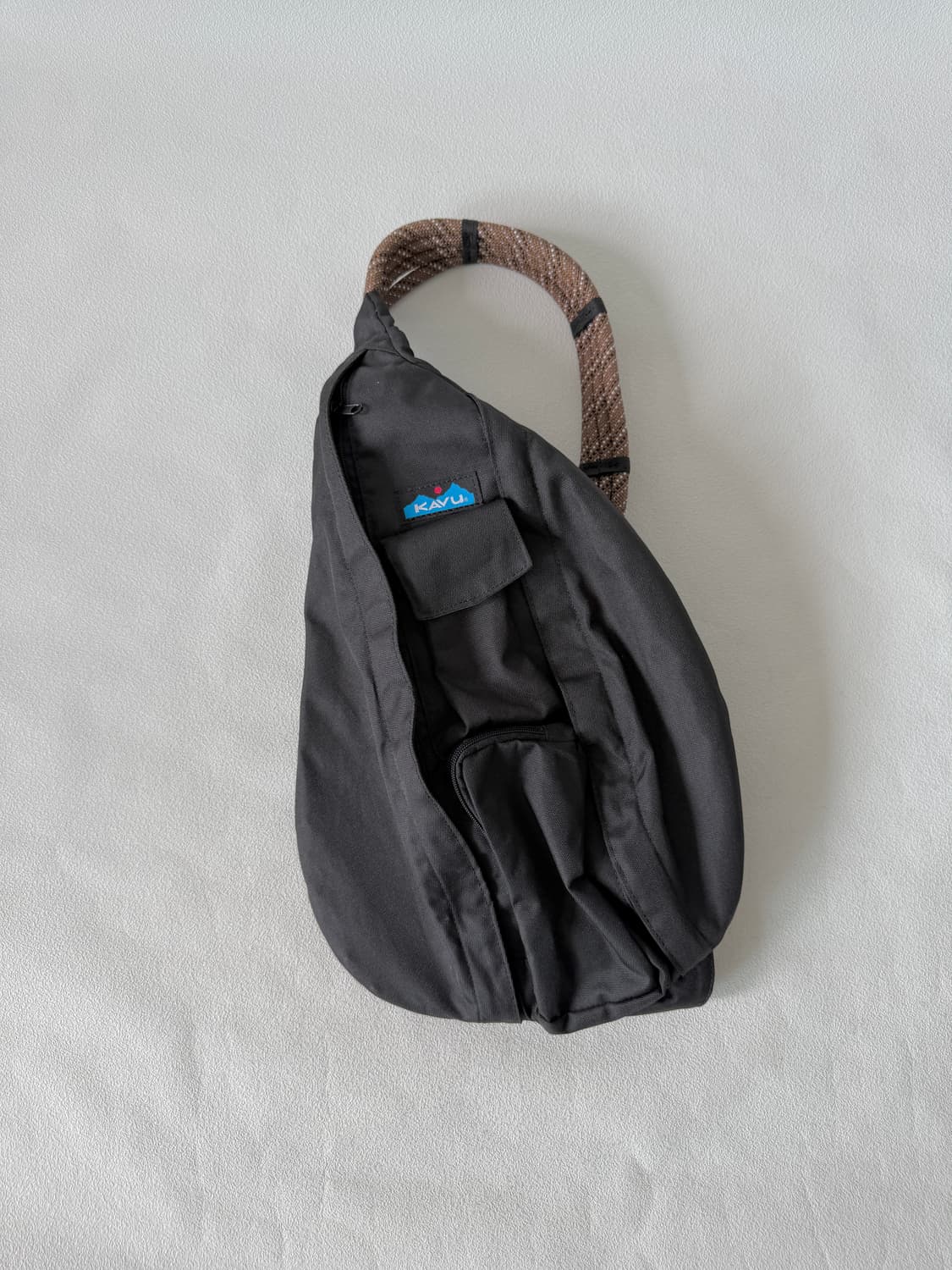 카부(KAVU) 슬링백 상품이미지1