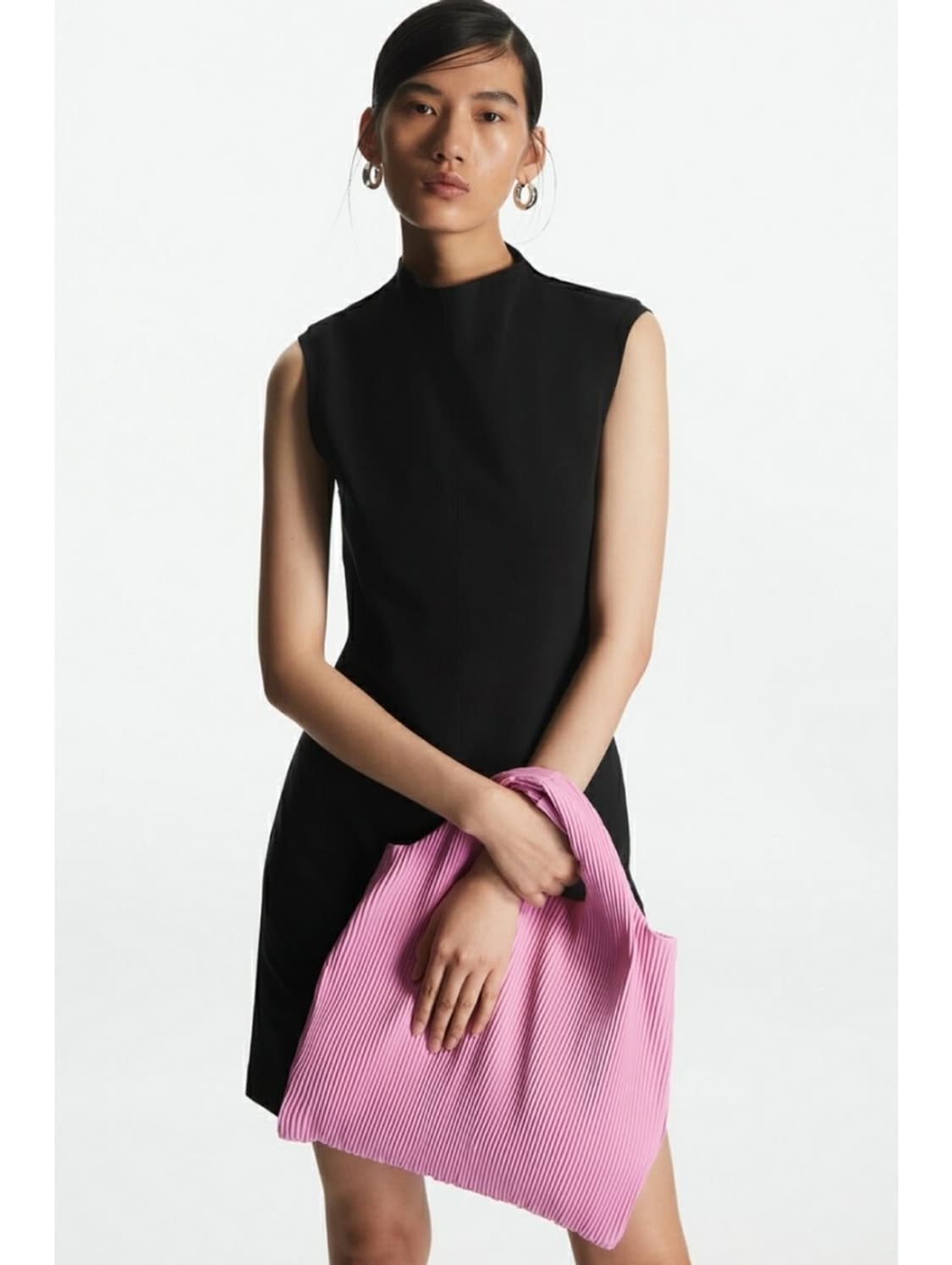 [새상품] 코스 스몰 플리츠 토트백 핑크 상품이미지4