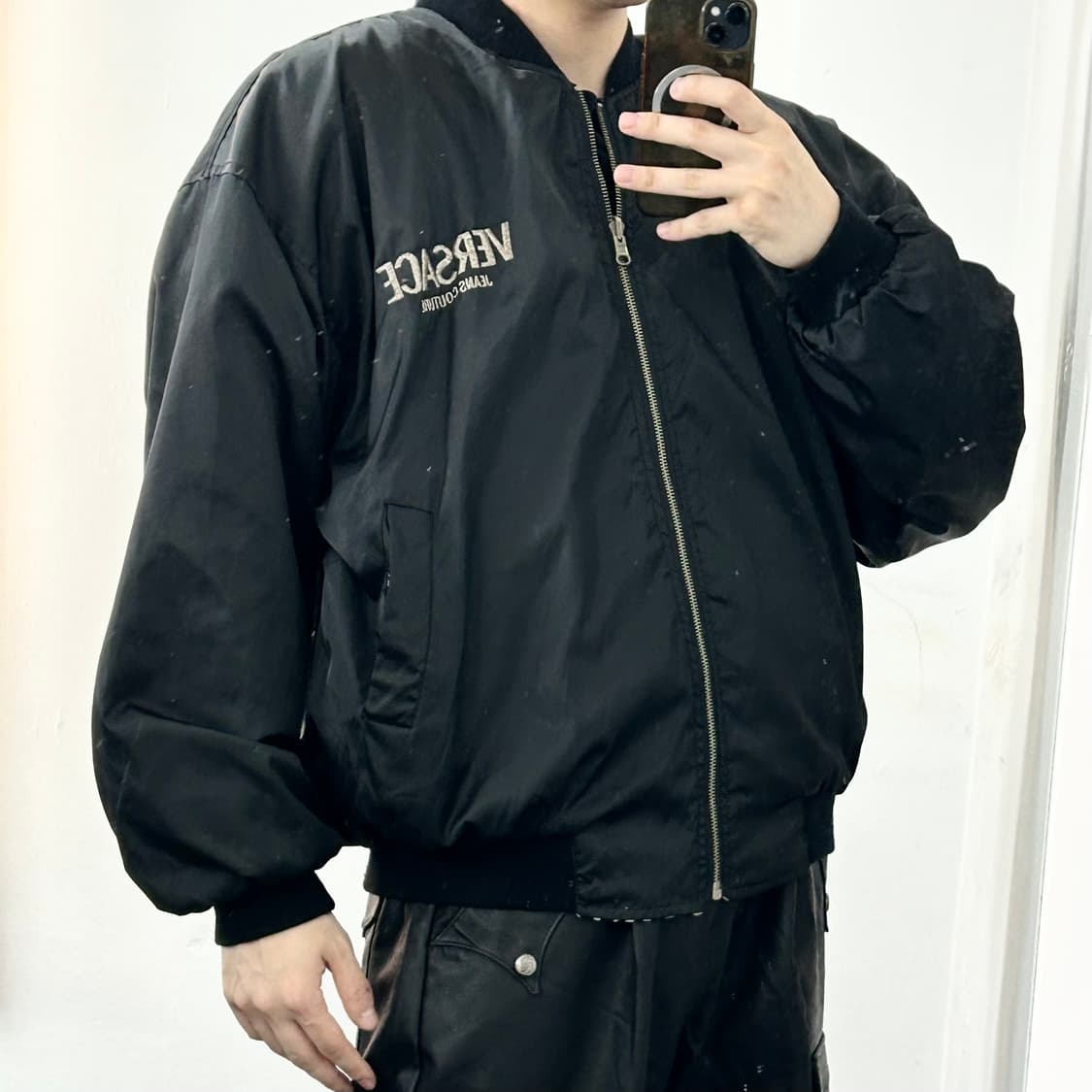 베르사체 진스 꾸뛰르 리버시블 레오파드 봄버 자켓 상품이미지3