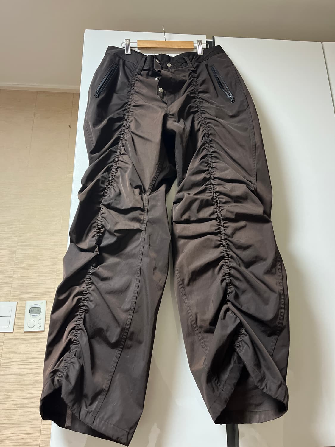 [S] 노우웨이브 나일론 유니섹스 퍼커링 팬츠 브라운 상품이미지3