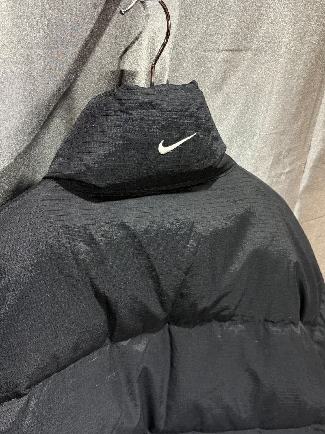 L 나이키 00s 스우시 뉴챔프 블랙 패딩 상품이미지4