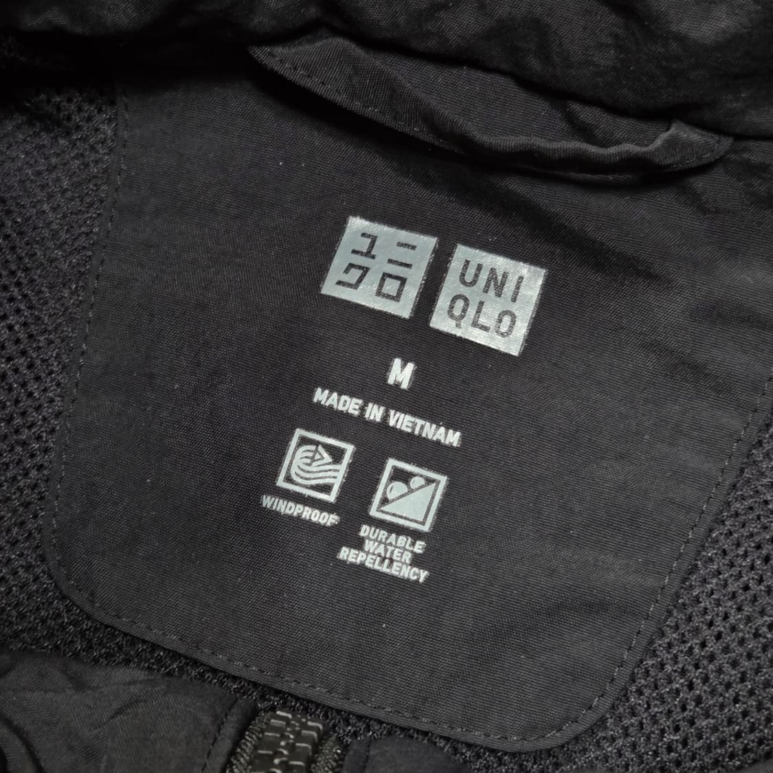 유니클로 블랙 바람막이 자켓 상품이미지7