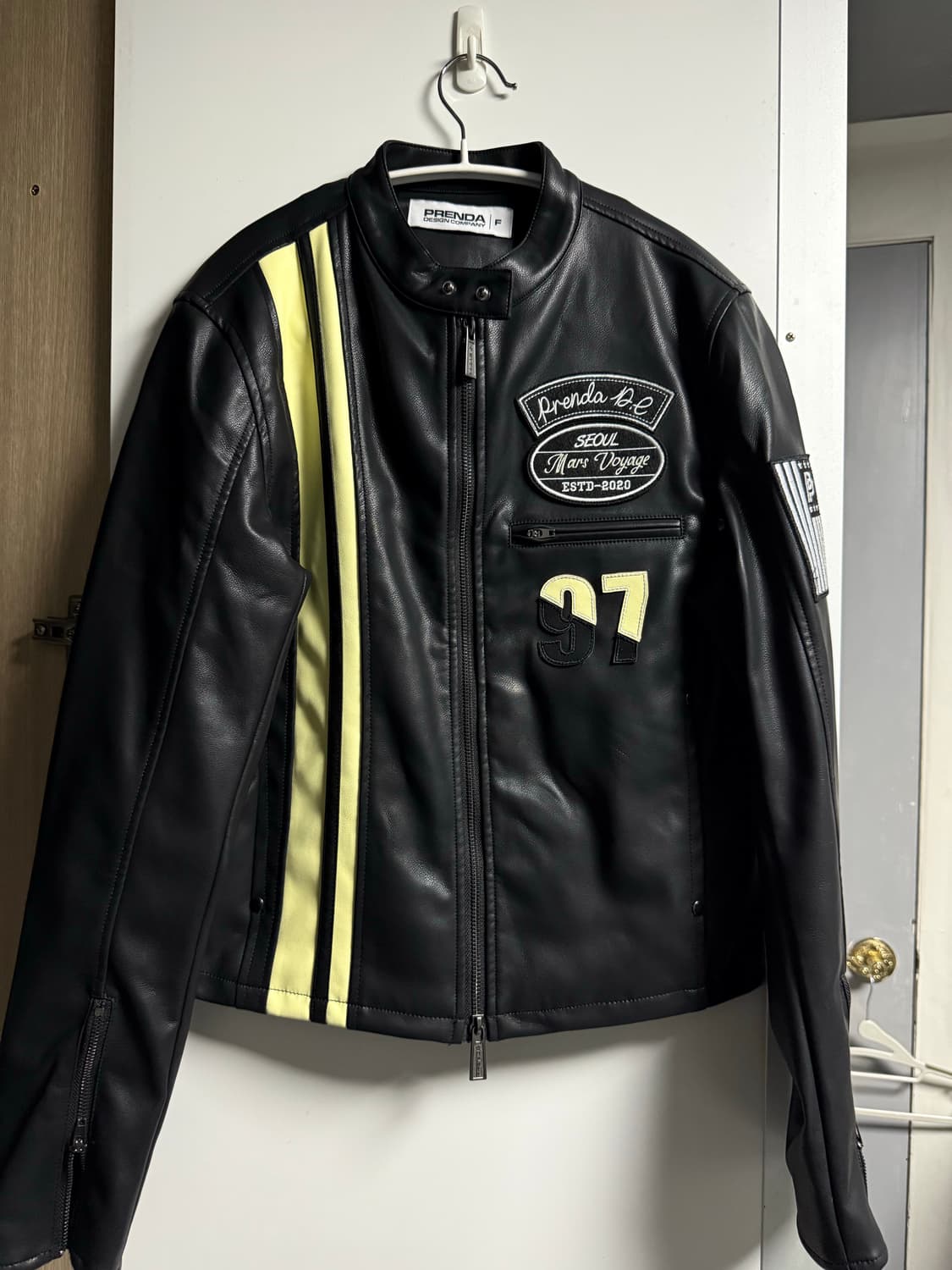 프렌다 VOYAGE FUAX LEATHER JACKET BLACK 상품이미지8