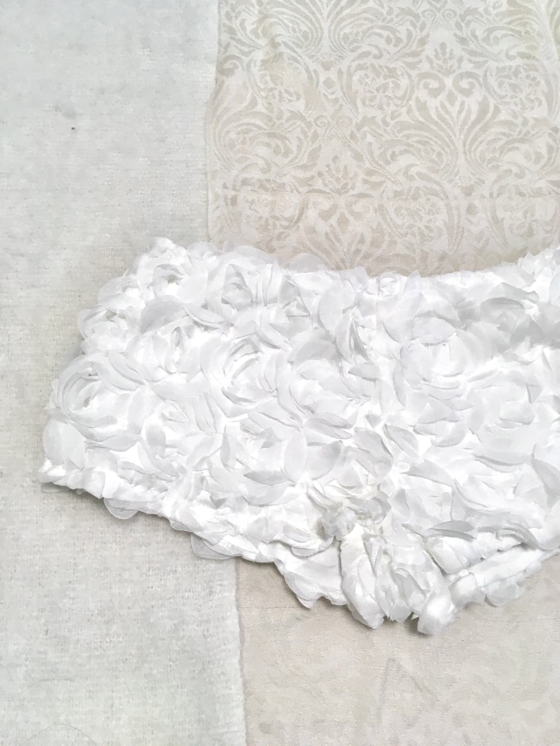 화이트 플라워 로우라이즈 숏츠  상품이미지3