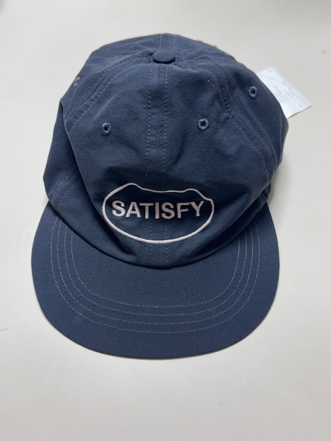 새티스파이(satisfy) 피스쉘 러닝 캡 차콜 상품이미지1