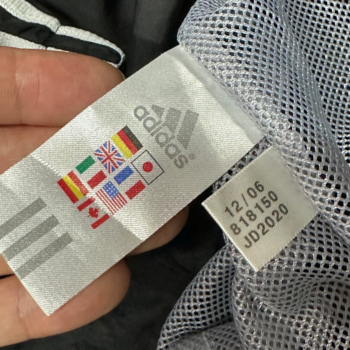 아디다스 나일론 삼선 바람막이 상품이미지3