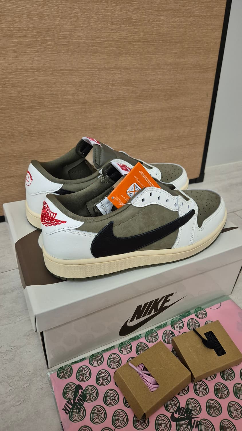 [새제품.270] 조던1 트래비스 스캇 상품이미지3