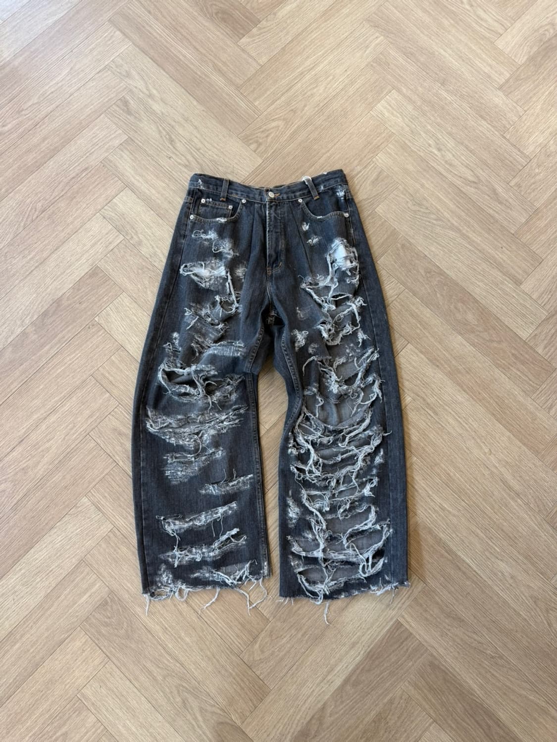 reworked black wash damage denim  상품이미지5