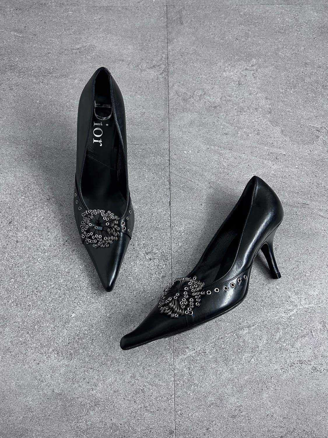 디올 아일렛 플라워 스틸레토 펌프스 상품이미지3