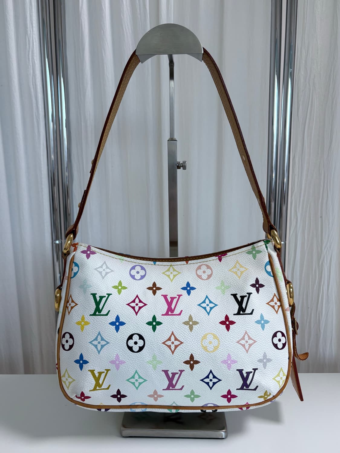 루이미통 멀티컬러 롯지 숄더백 상품이미지5