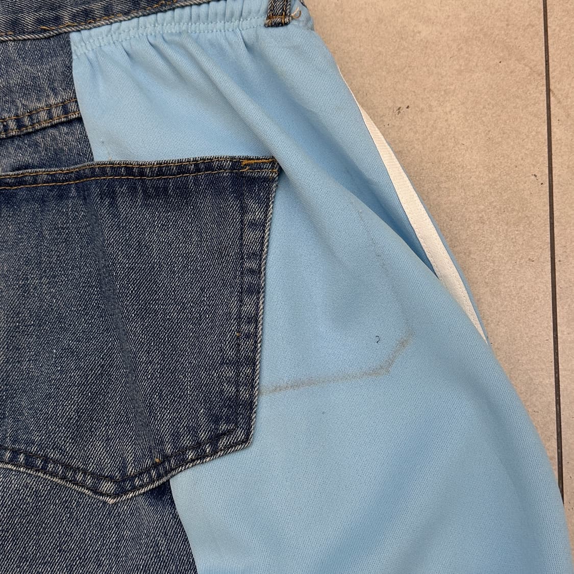 아디다스 리메이크 데님 트랙 팬츠 상품이미지7