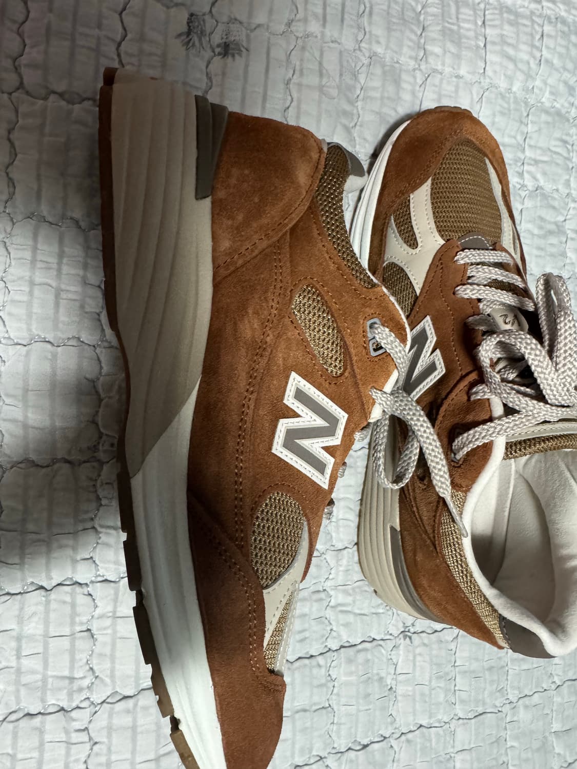 뉴발란스 991v2 카라멜(브라운) 275사이즈 팝니다. 상품이미지3