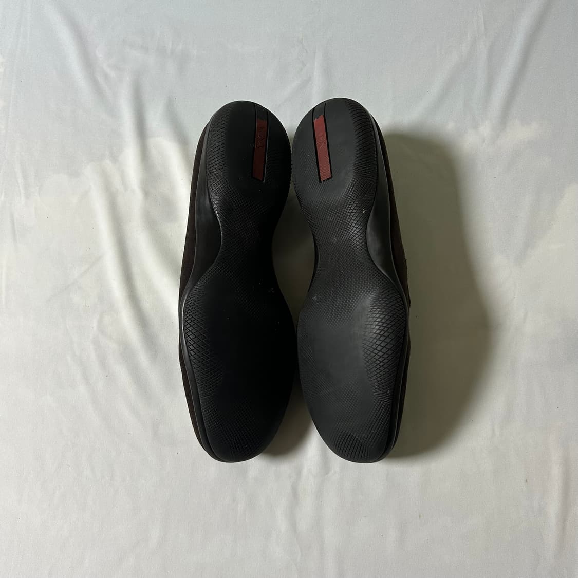 Prada sports suede dark brown loafers 상품이미지5