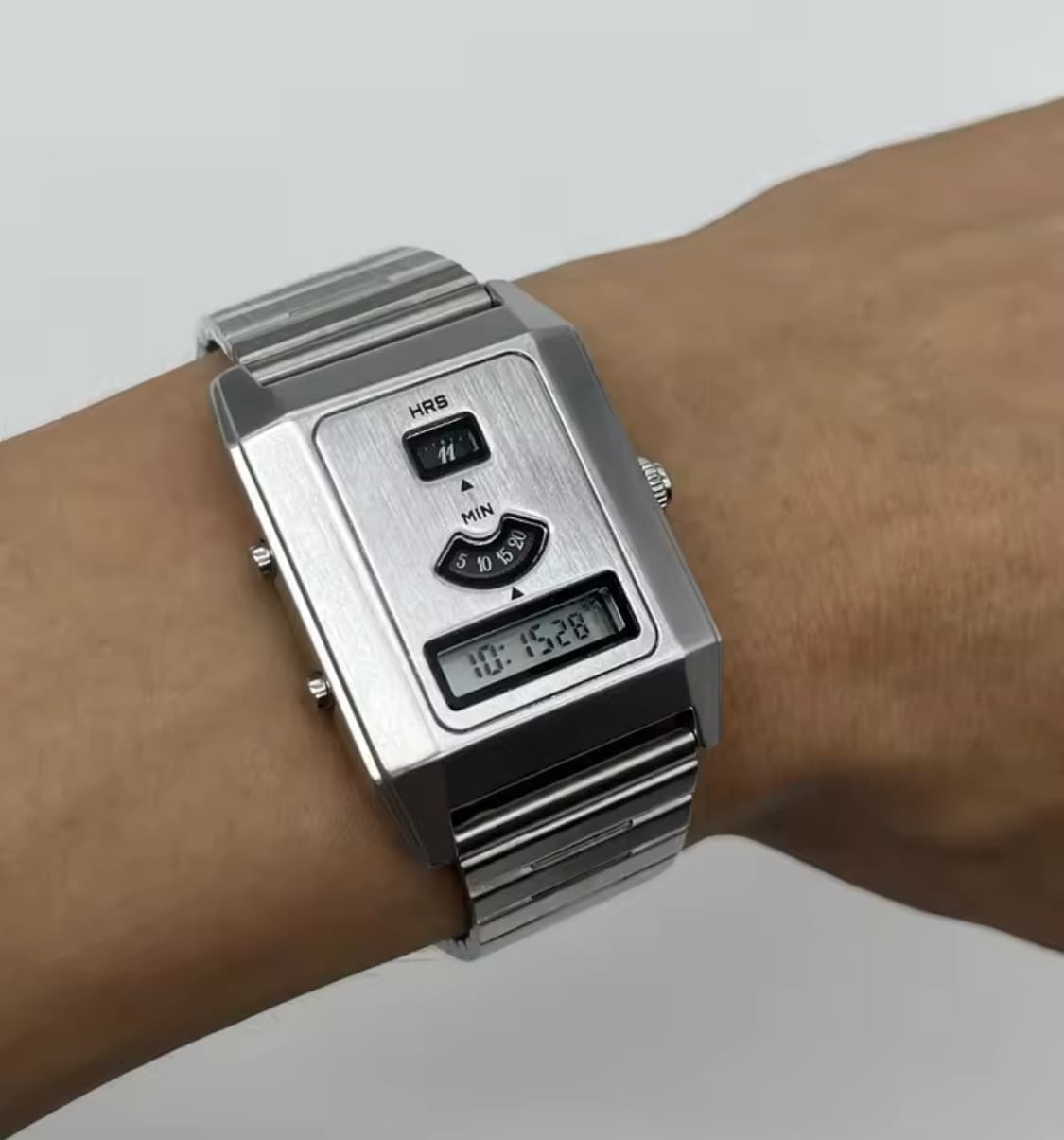 [새상품/아카이브] 미니멀 레트로 시계  상품이미지3