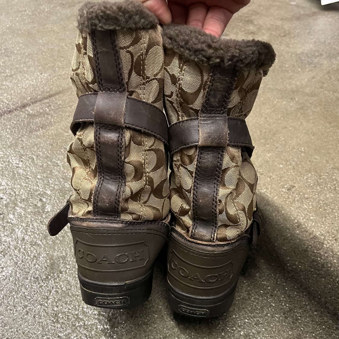 코치 홀리웨이 쉐르파 부츠 (245) 상품이미지4