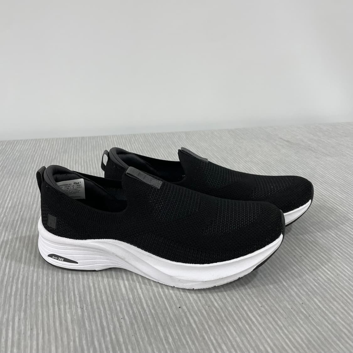 868) 휠라 피어 4.0 슬립온 워킹화 270mm 상품이미지1