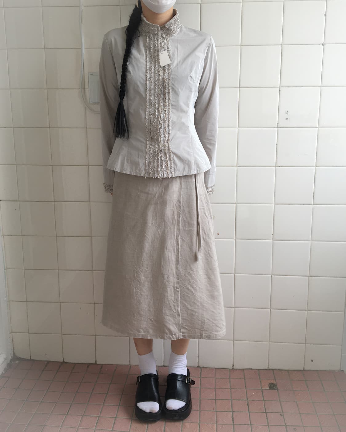 Frill point high neck glossy jacket 상품이미지7