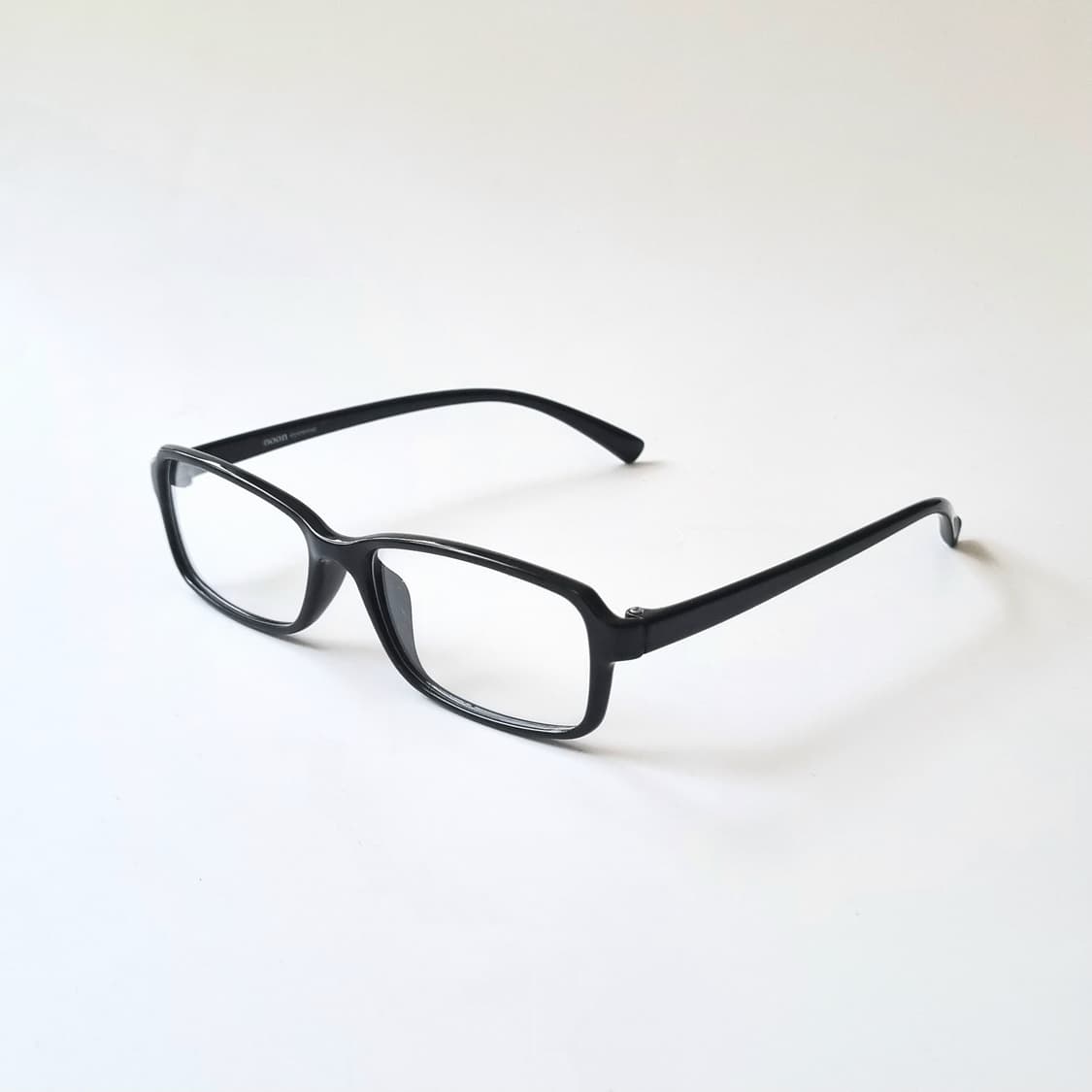 데드스탁 얼굴형을 살려주는 완벽한 밸런스의 긱시크 안경테  808 상품이미지3