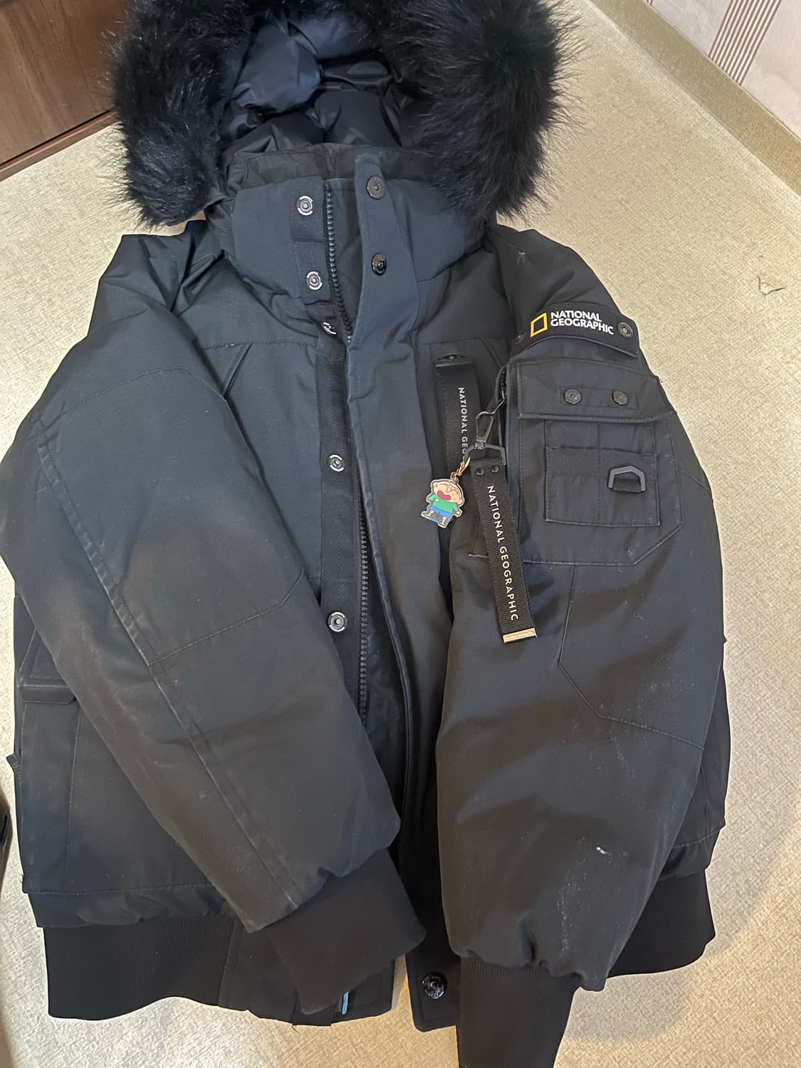 네셔널지오그래픽 타루가 M사이즈 팔아요 상품이미지1