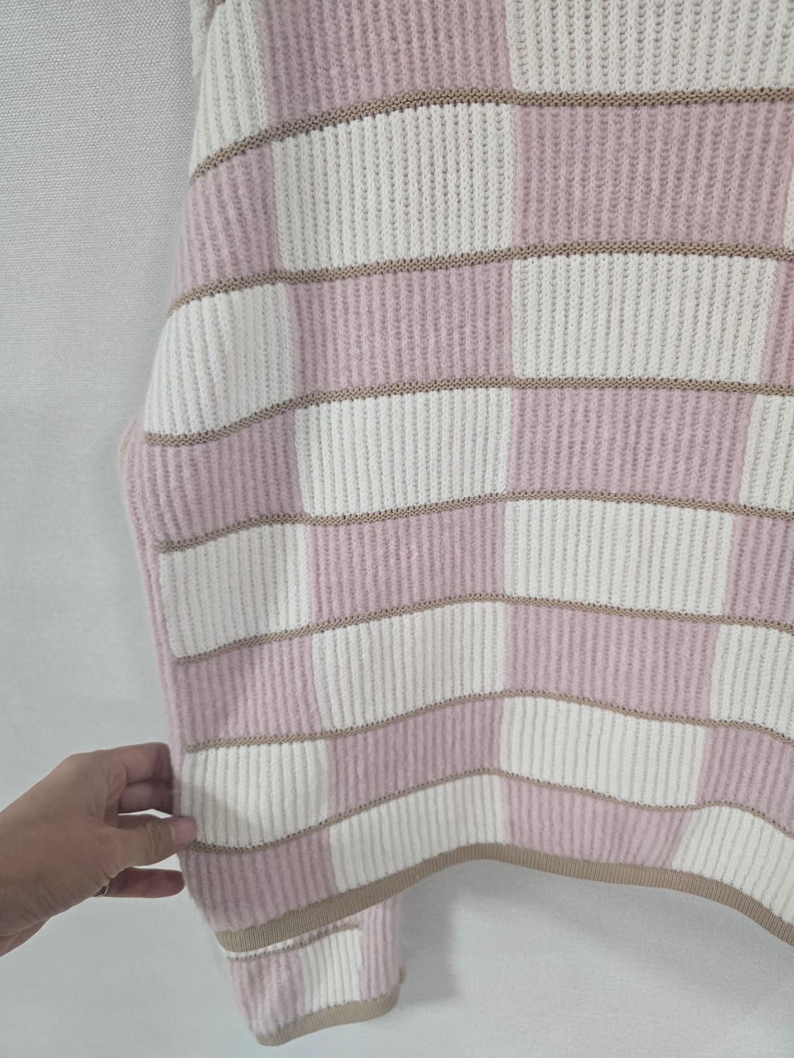 한섬 클럽모나코 23fw 부드러운 반목 니트티 상품이미지4