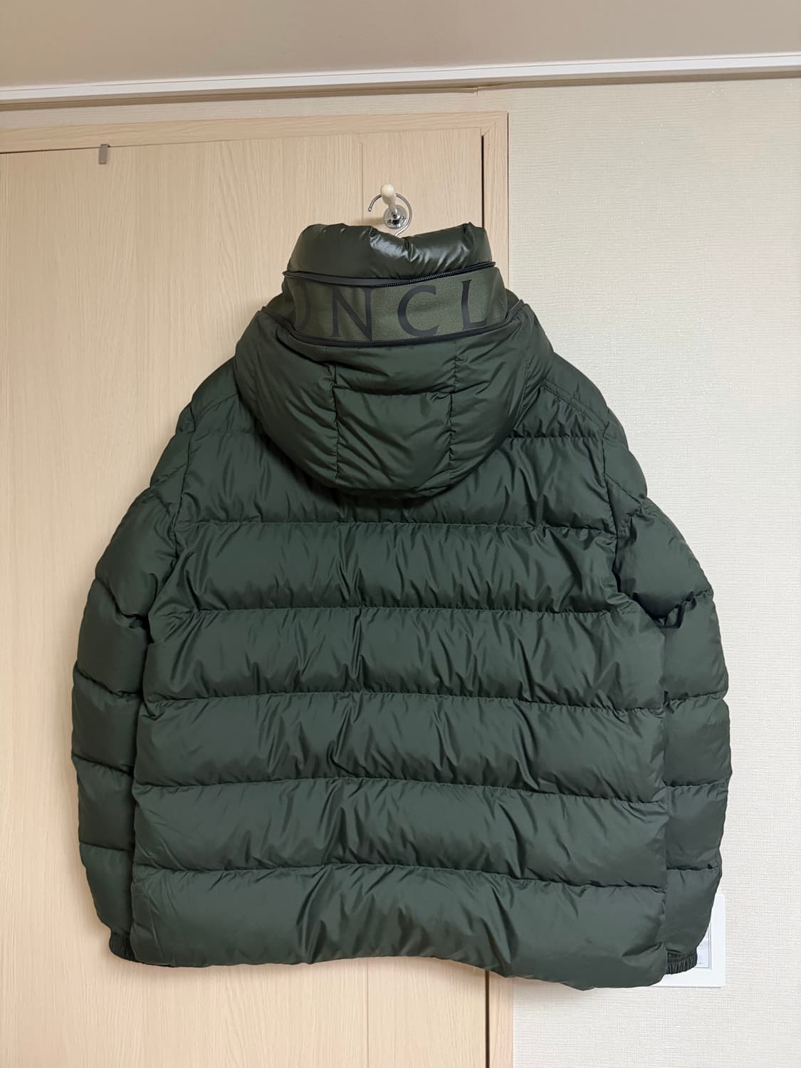 몽클레어 카데레 패딩 Cardere 올리브 카키 다운 6 상품이미지3