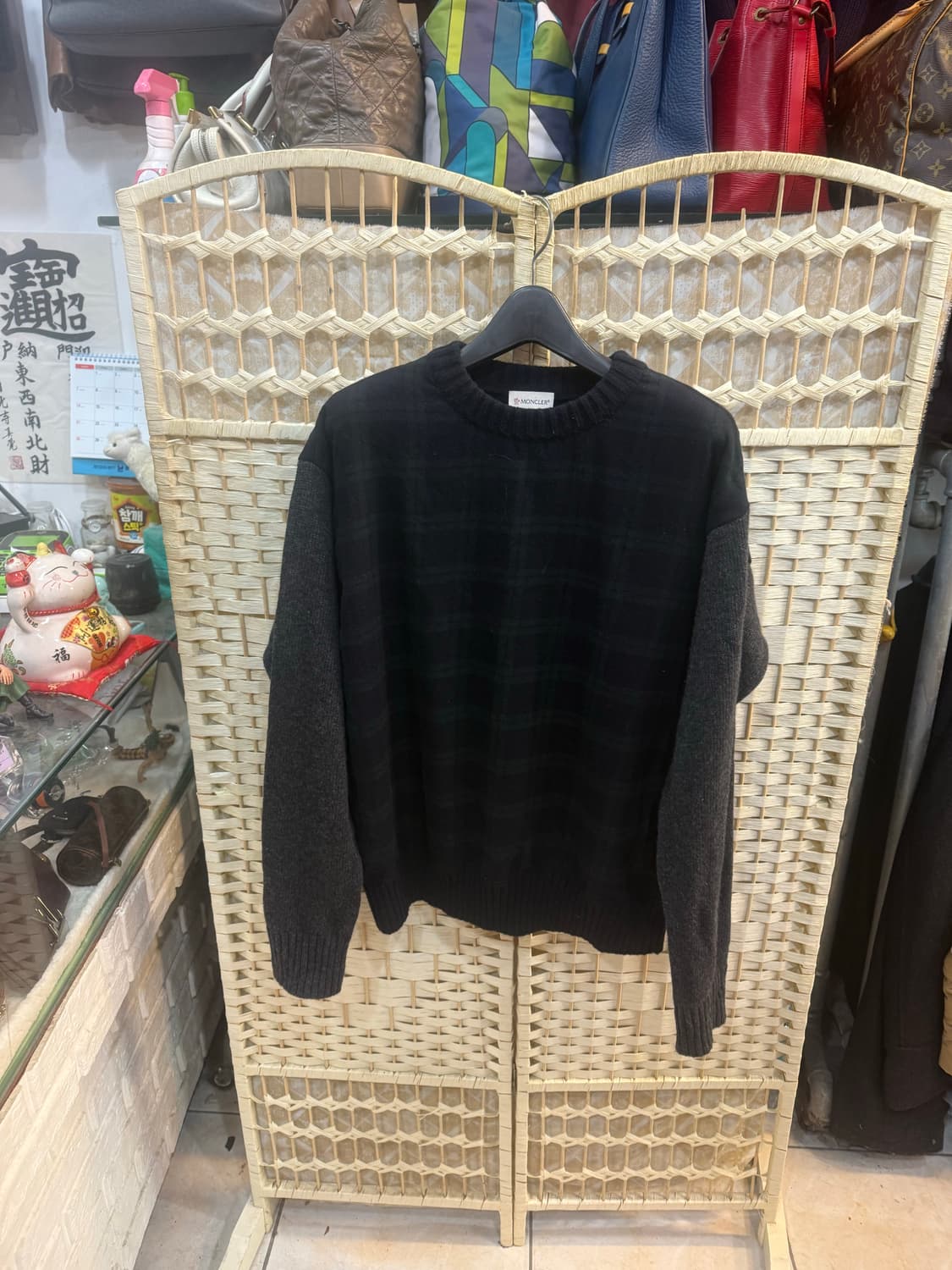 105 정품 몽클레어 니트 팝니다 상품이미지1