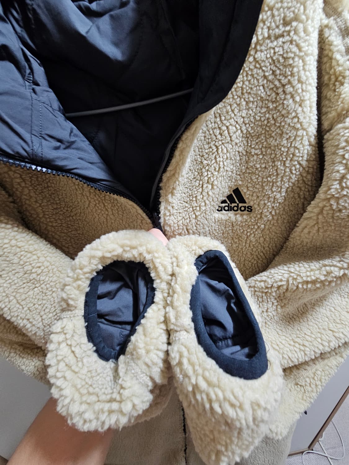 아디다스 롱 리버서블 쉐르파 자켓 상품이미지5