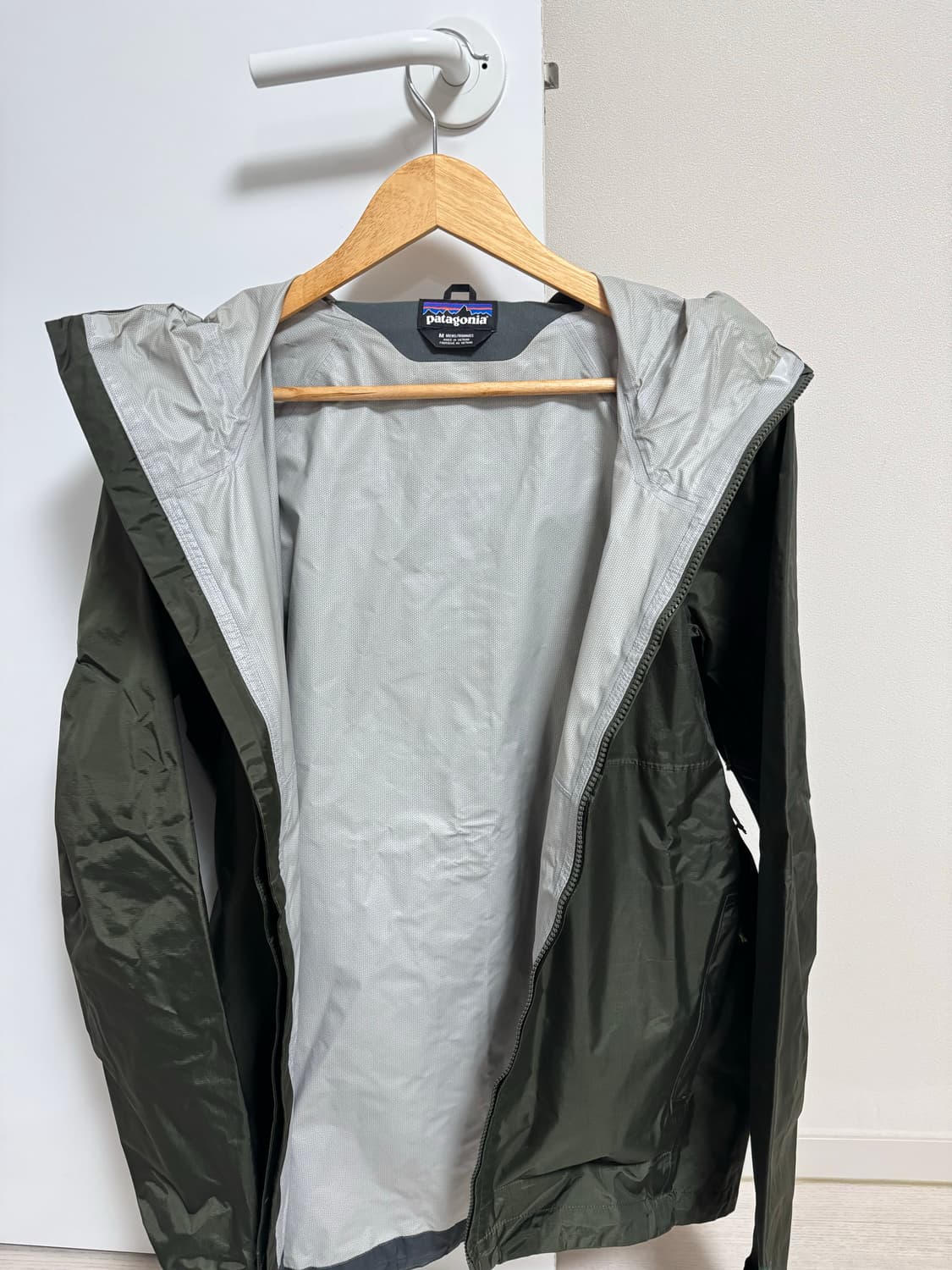 파타고니아 토렌쉘 자켓 카키 M 상품이미지6
