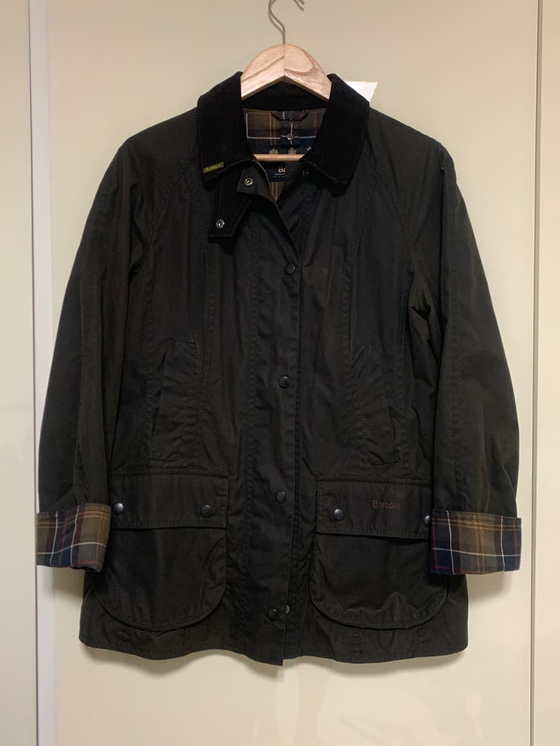 Barbour 바버 클래식 비드넬 왁스자켓 상품이미지1