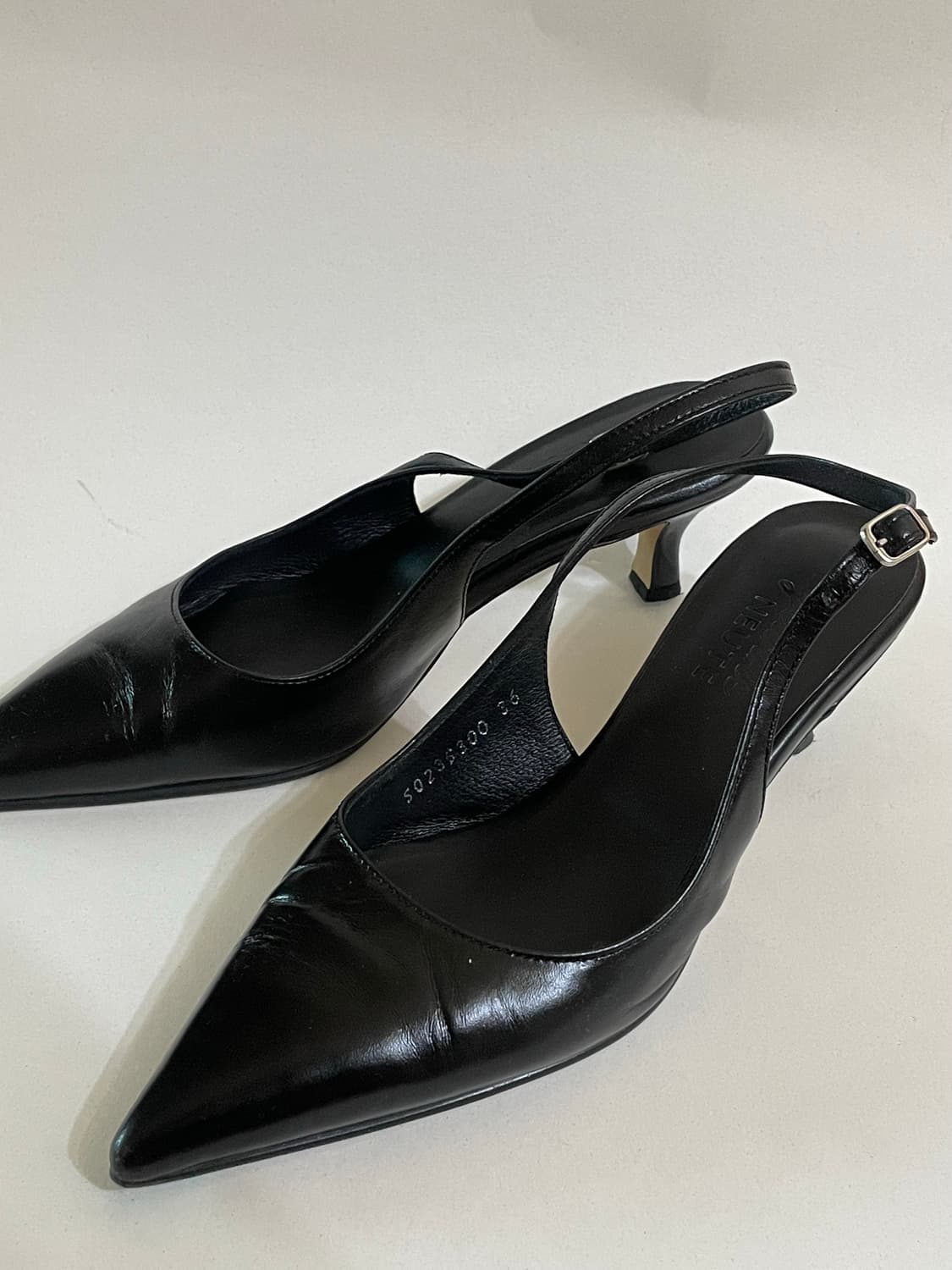 누트 소쟌 슬링백 230 상품이미지1