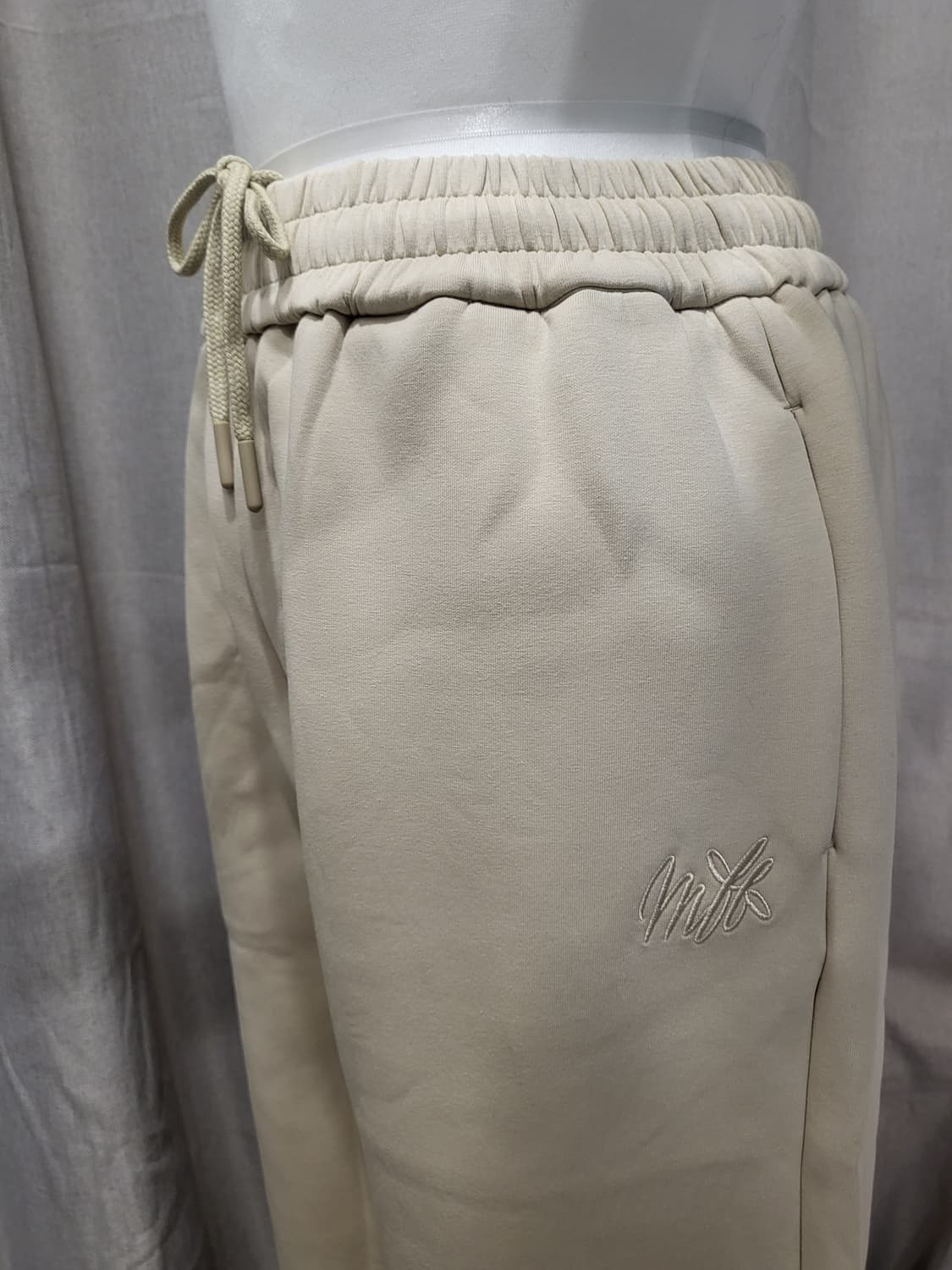 택포🎁새상품 모어서울 바지 트레이닝 밴딩 하의 조커 츄리닝 MOBBE몸 상품이미지6