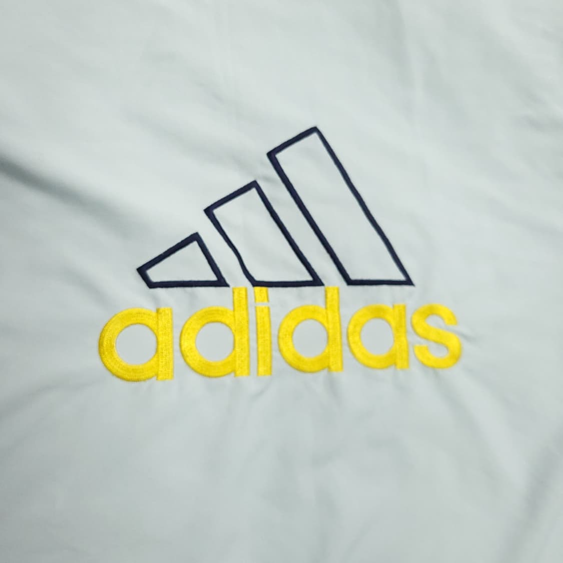 아디다스 빅로고 바람막이 점퍼 상품이미지4