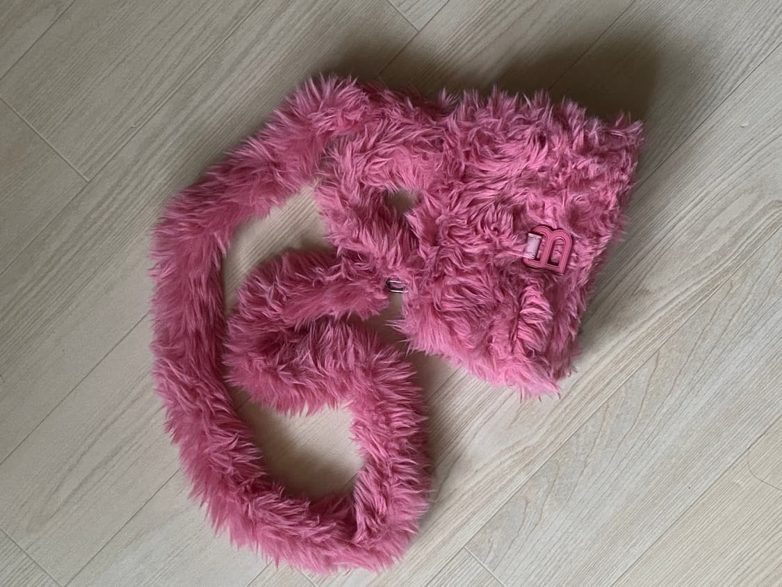 발렌시아가 퍼가방 상품이미지1