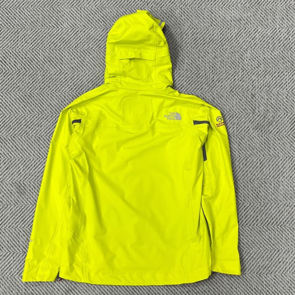 노스페이스 써밋시리즈 고어텍스 바람막이 v0690 상품이미지2