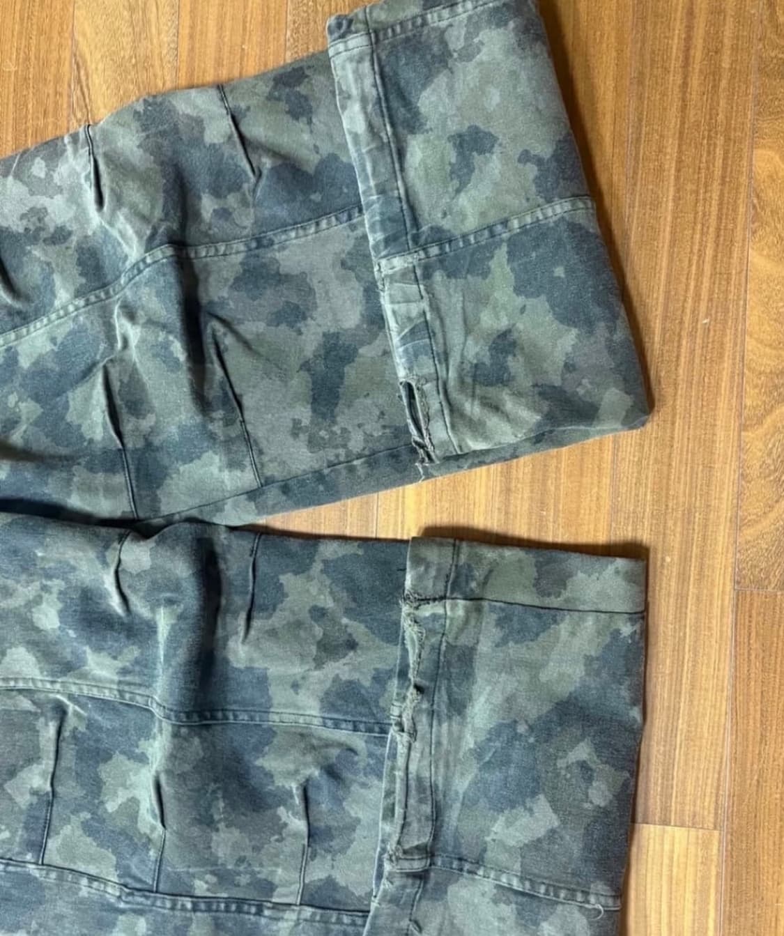 아캄 바지 - Knee Pin-tuck Camouflage 상품이미지2