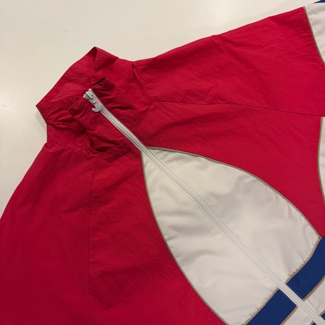 [L] 아디다스 빅로고 올드스쿨 바람막이 레드/블루 B542 상품이미지3